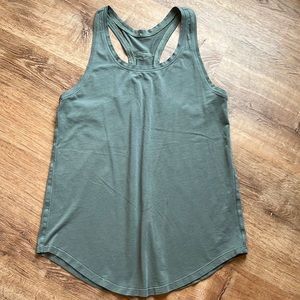 Lululemon tank